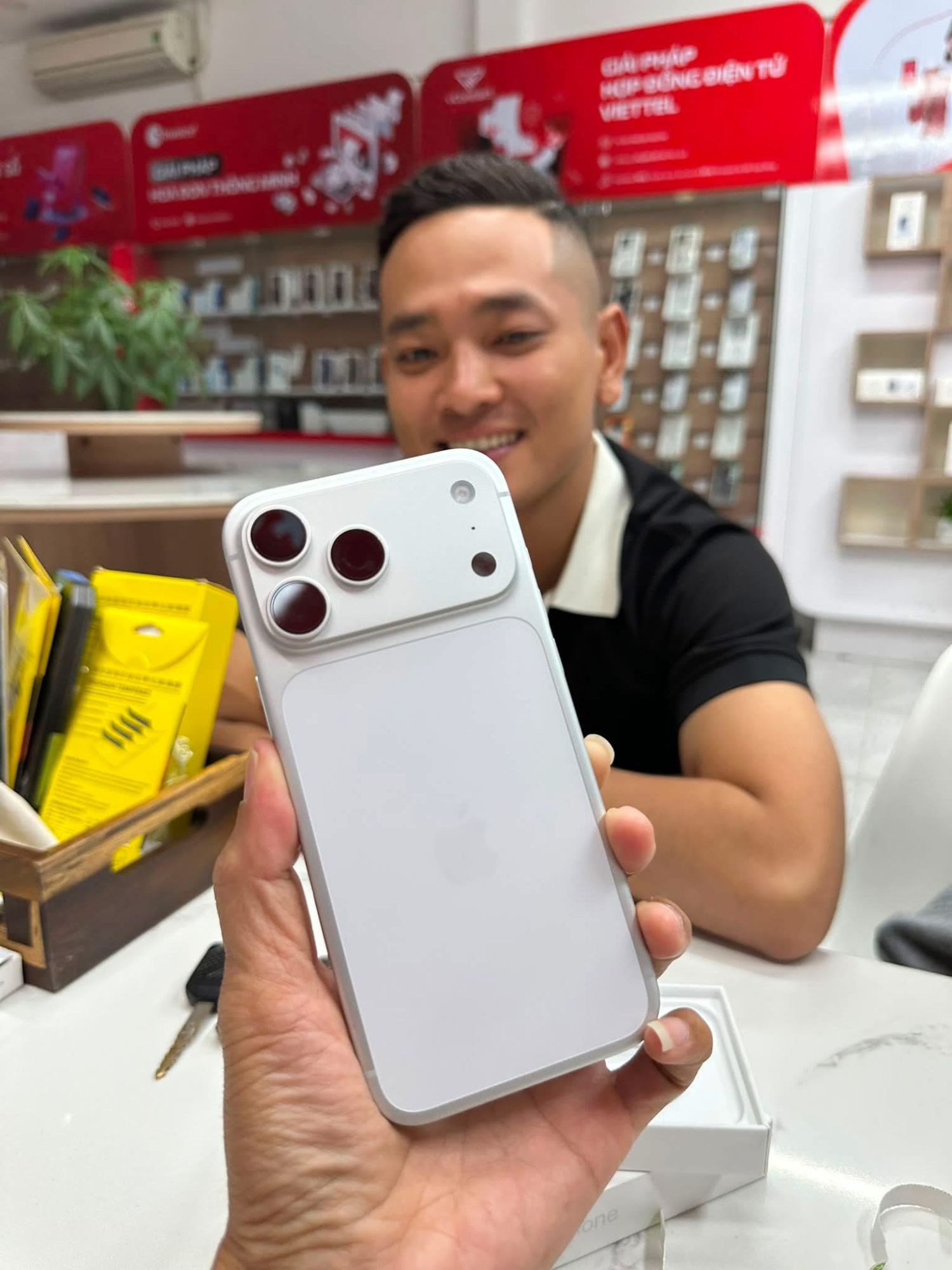 Khách hàng Nhã Hân Mobile